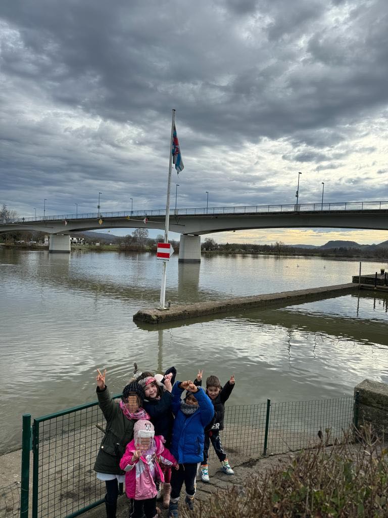 Mat de Scolairen ob der Musel