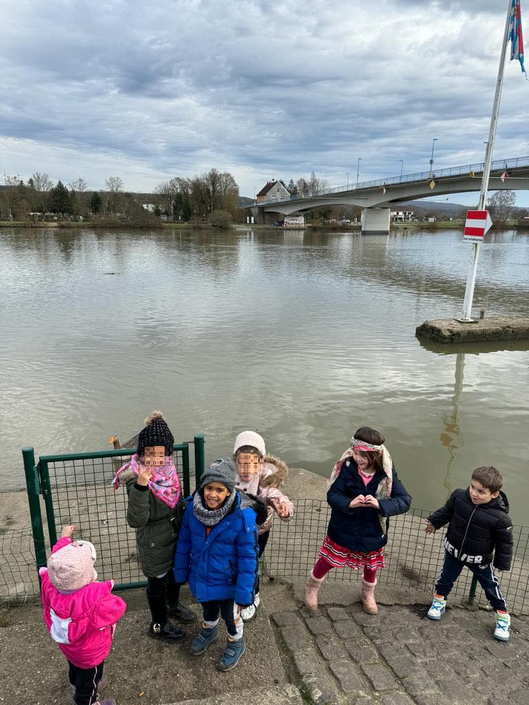 Mat de Scolairen ob der Musel