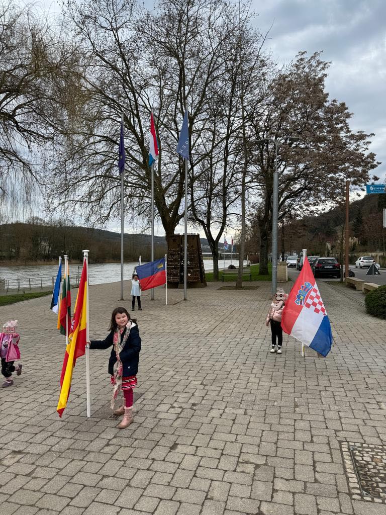 Mat de Scolairen ob der Musel