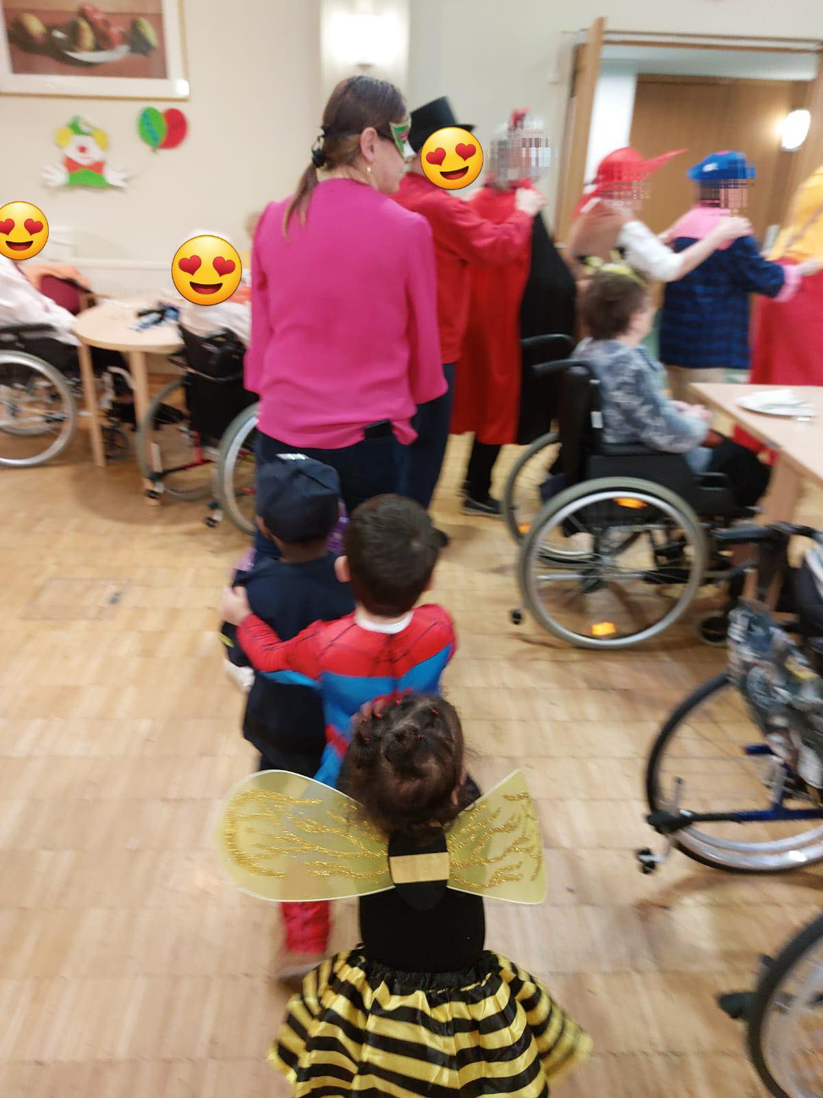 Carnaval à la maison de retraite "Um Lauterbann".