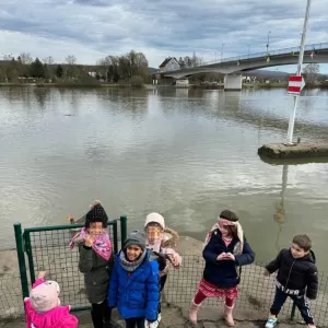 Mat de Scolairen ob der Musel