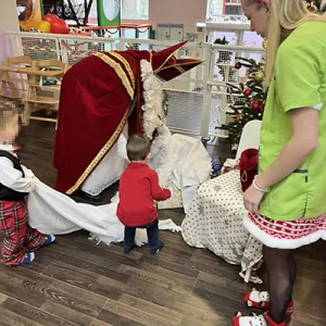 De Kleeschen ass an d'Crèche komm