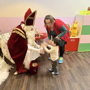 De Kleeschen ass an d'Crèche komm