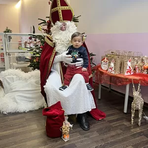 De Kleeschen ass an d'Crèche komm